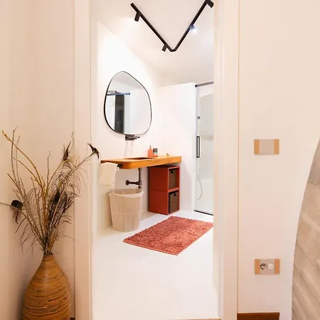 Ghiacciaia Melloni, A Charming Retreat Near Bologna *