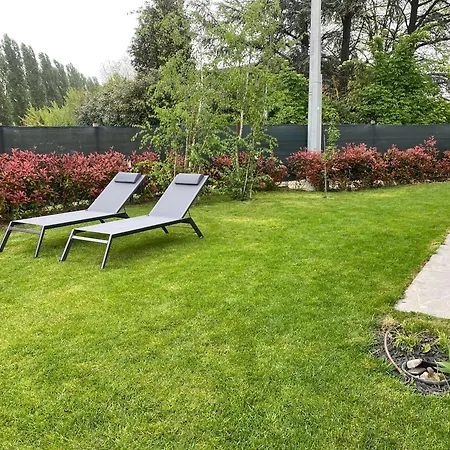 Ghiacciaia Melloni, A Charming Retreat Near Bologna Villa