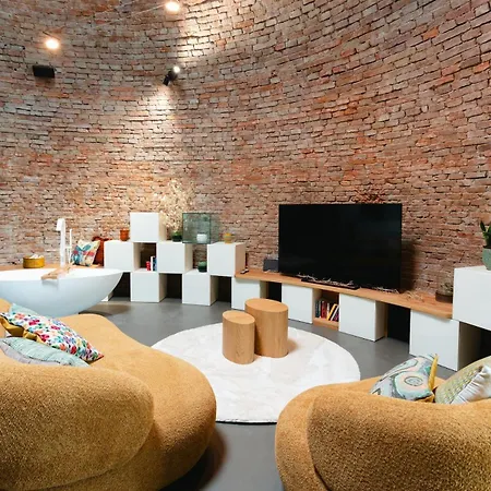 Villa Ghiacciaia Melloni, A Charming Retreat Near Bologna
